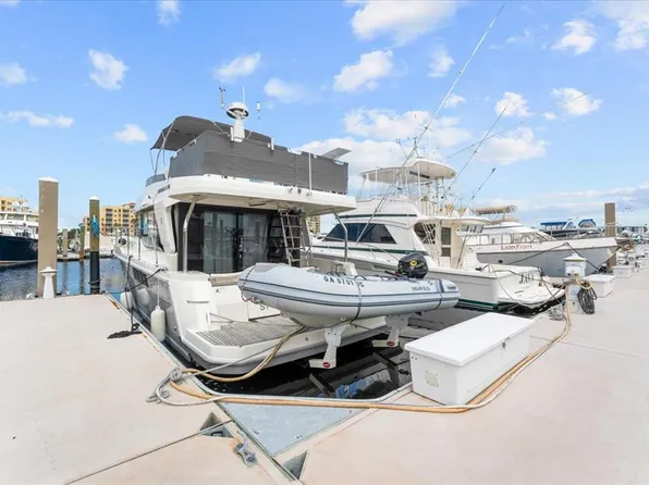 102 Riviera Dunes Way #S-36, Palmetto, FL 34221