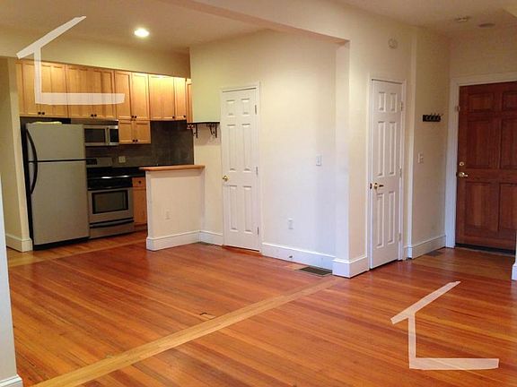 4th image of 191 Winthrop Rd APT 2