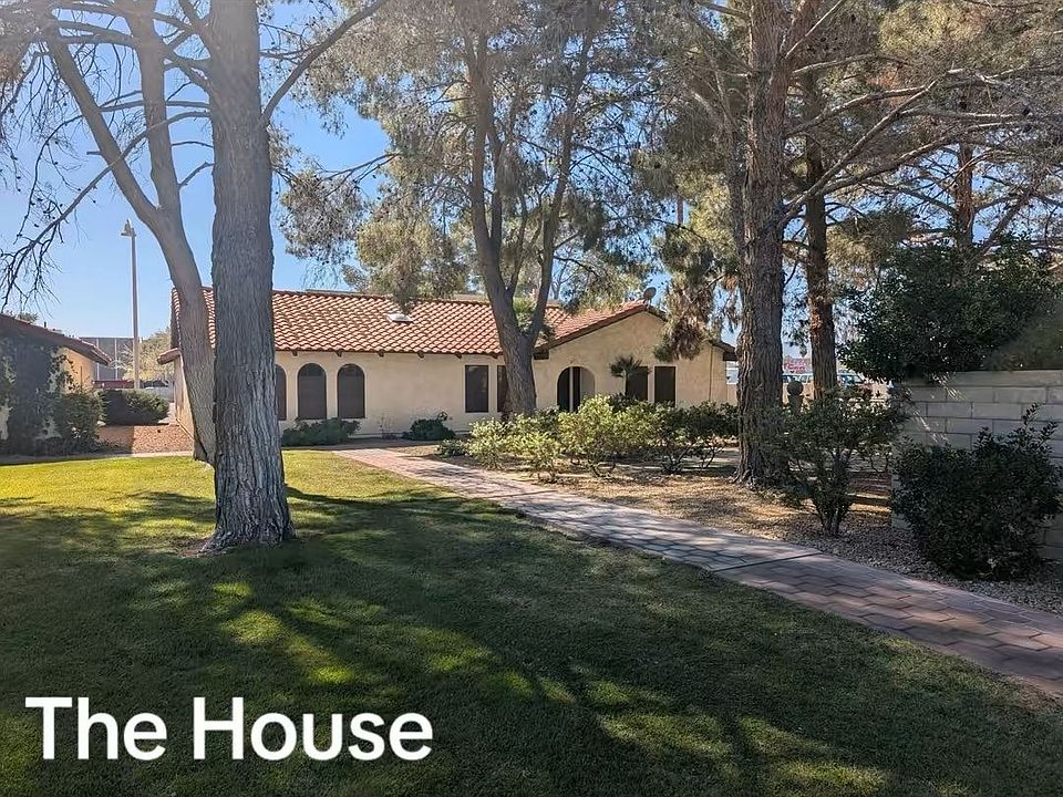 1st image of 609 Spyglass Ln #1