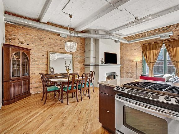 2nd image of 1439 S Michigan Ave APT 212