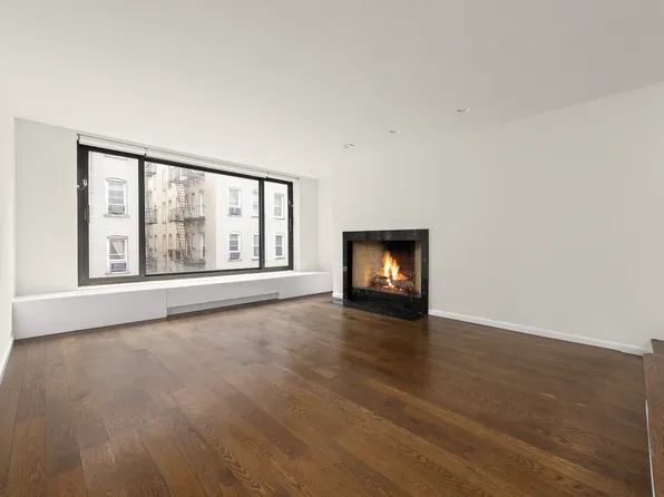 240 East 67th Street image 1 of 10