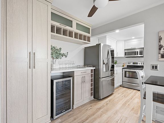 3rd image of 3078 Broadway Unit 317