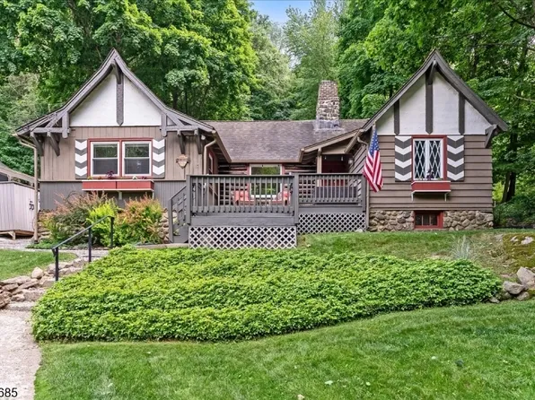 359 E Shore Trl, Sparta Twp., NJ 07871