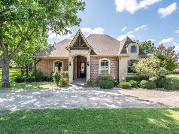 6506 Colonial Dr, Granbury, TX 76049