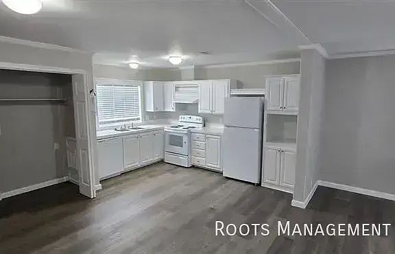 3rd image of 4502 Blue Bonnet Dr #4502B