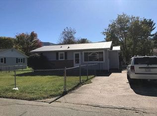 54 Francis St, Waynesville, NC 28786