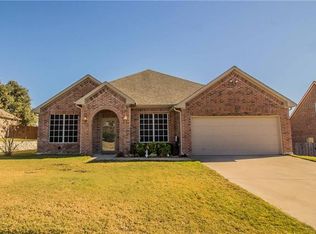 716 Sage Brush Dr, Weatherford, TX 76087