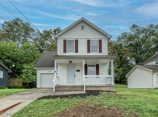 134 Chambers St, Campbell, OH