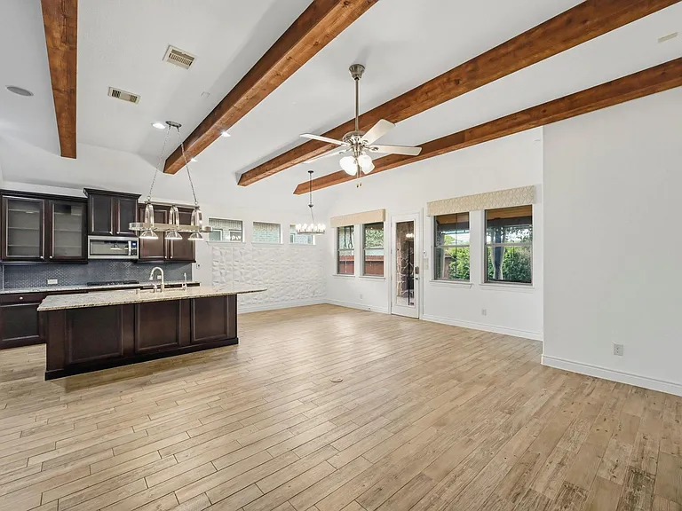 2019 Wild Peregrine Cir — Photo 19