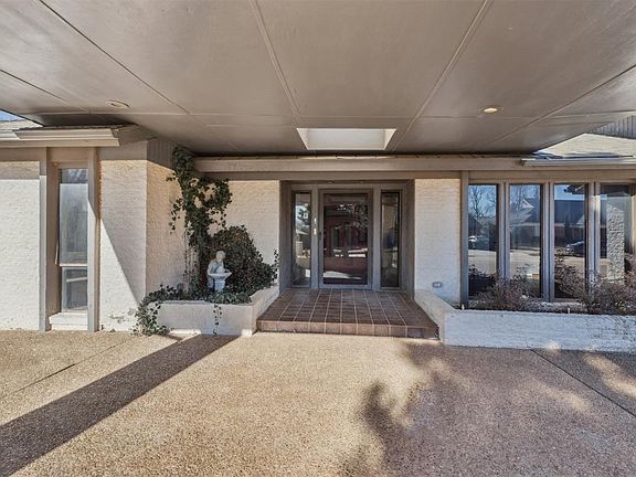 4th image of 4313 Saint Thomas Dr