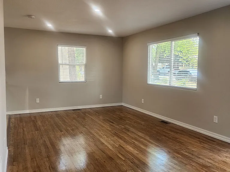 607 Lynn Ave — Photo 6