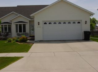 4782 Pines Cir, Grand Forks, ND 58201