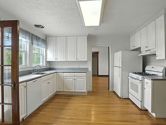 5th image of 177 & 183 Massachusetts Ave