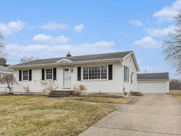 6634 Andale Ave SW, Grand Rapids, MI 49548