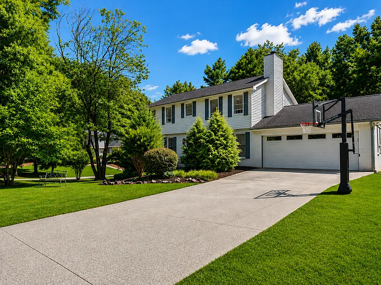 4752 Village North Ct — Photo 2