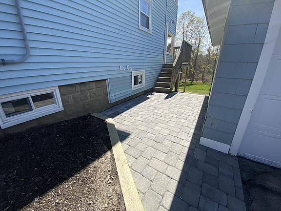 3rd image of 728 Hancock St