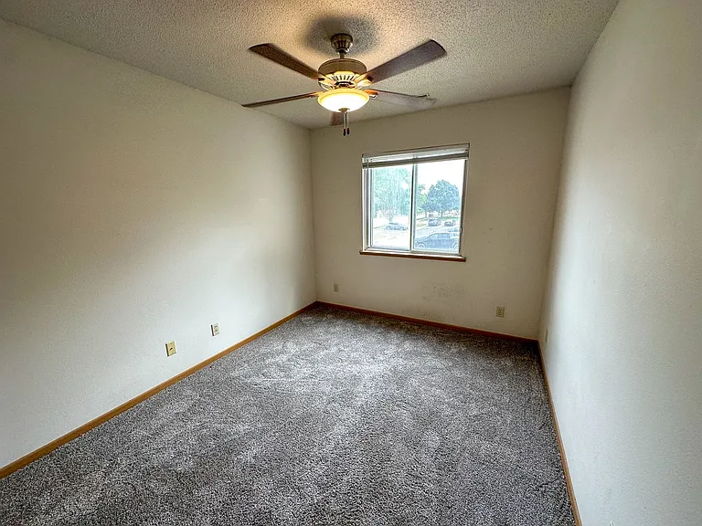 221 Sheldon Ave — Photo 18