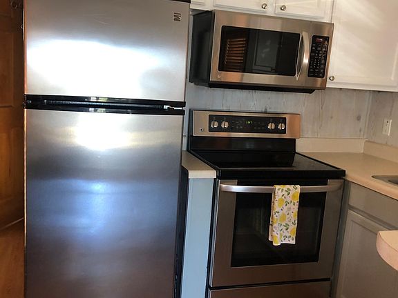 4th image of 50 W Bradley St Lot 5