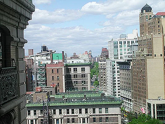 Rented by Verdi Square Realty | media 4