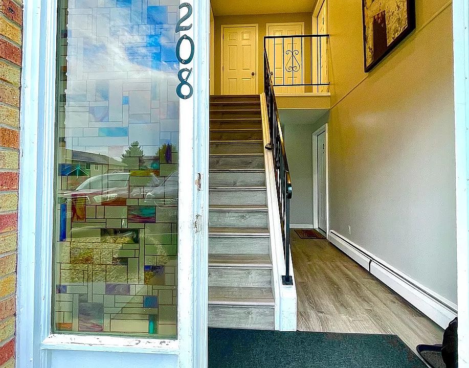 Apartment #3 is upstairs and to the left. Enjoy having packages left indoors!