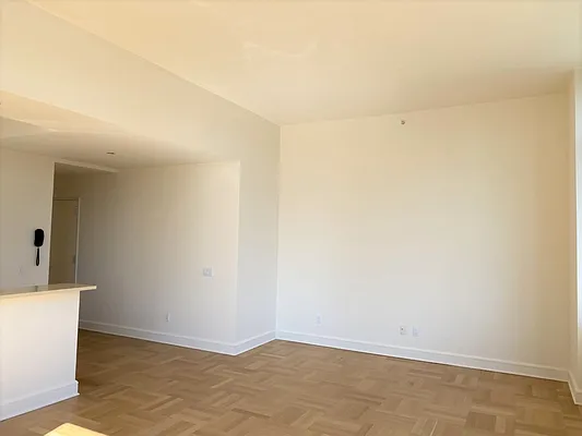 Rented by Windsor Property Management | media 18