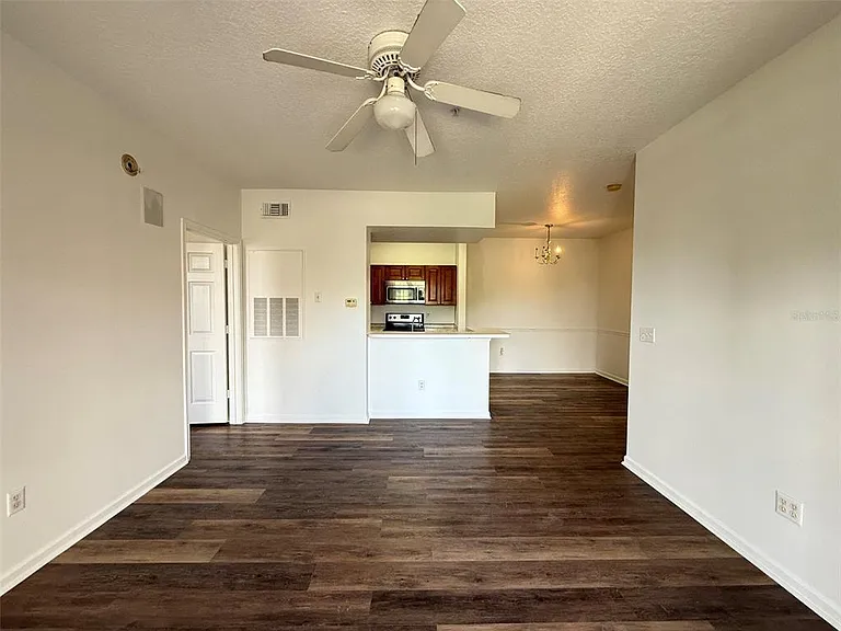 14316 Fredricksburg Dr #505 — Photo 5