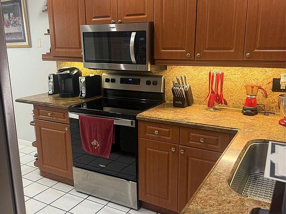 5th image of 7081 Woodmont Way