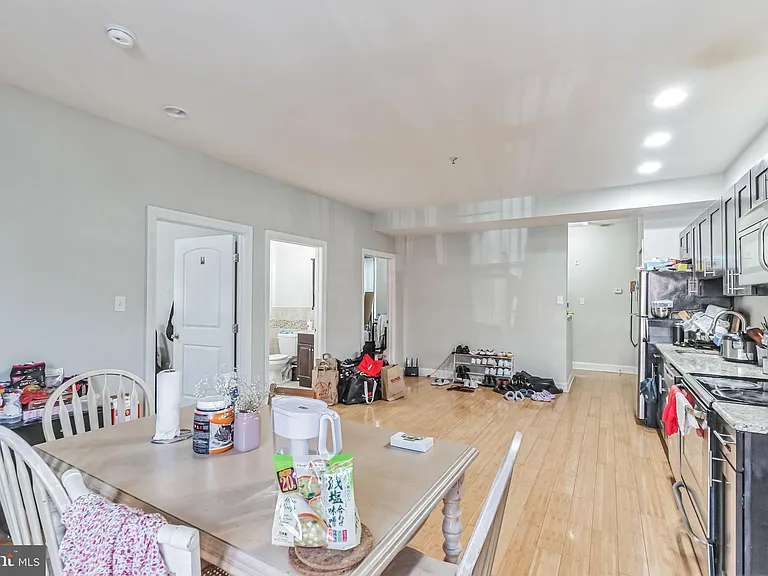 331 N 40th St #1B — Photo 24