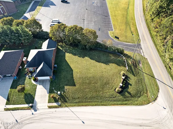 700 Abbeywood Rd, Elizabethtown, KY 42701