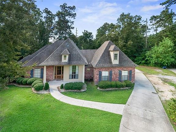 2nd image of 102 Osceola Ct
