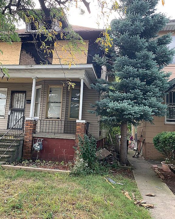 2nd image of 242 Connecticut St