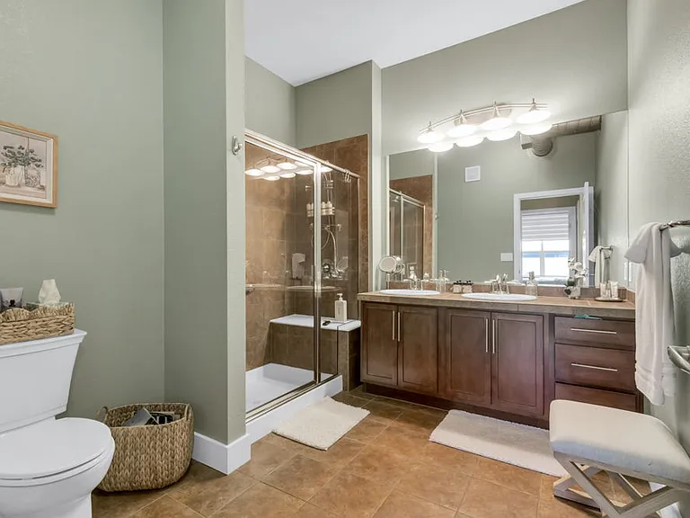 10111 Inverness Main St #417 — Photo 10