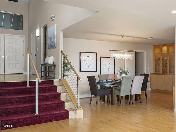 4th image of 2630 Rockview Dr