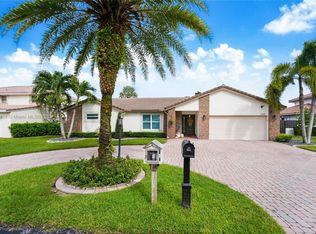 5340 Lancelot Ln, Davie, FL 33331