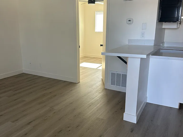3700 White Ln #3 — Photo 5