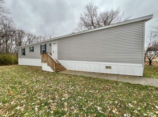 3701 2nd St #326, Coralville, IA 52241