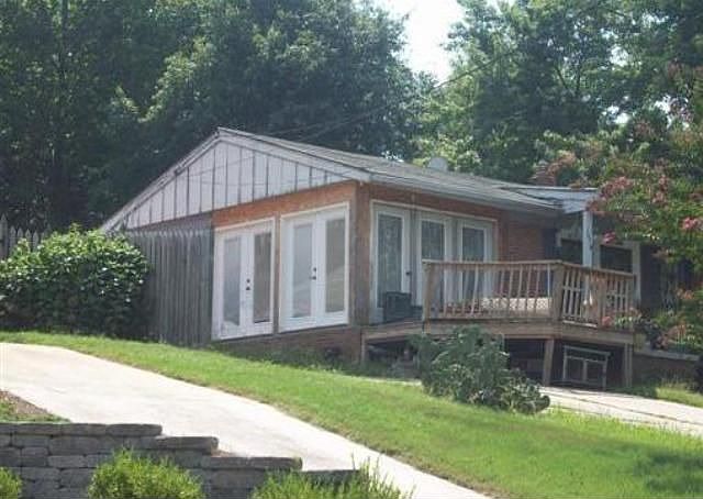 2nd image of 1218 Tanglewood Ave