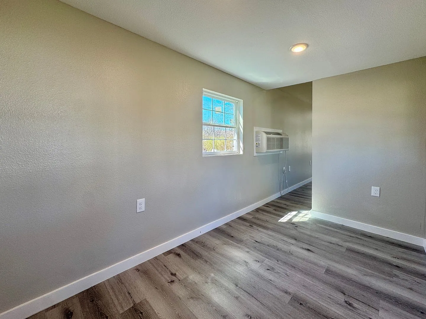 Studio Tiny home in West Batesville — Photo 3