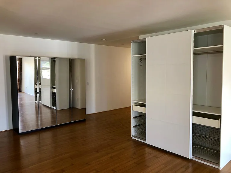 255 W 7th St #6 — Photo 4
