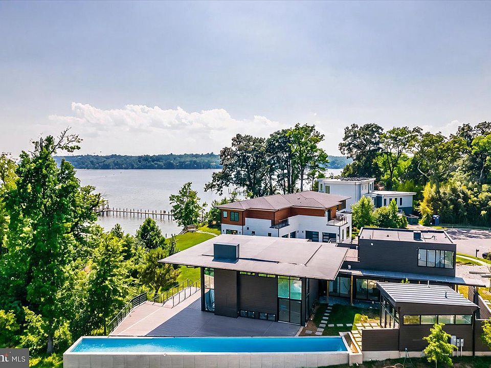1st image of 9433 Ferry Landing Ct