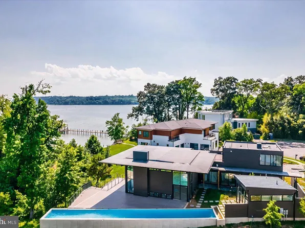 9433 Ferry Landing Ct, Alexandria, VA 22309