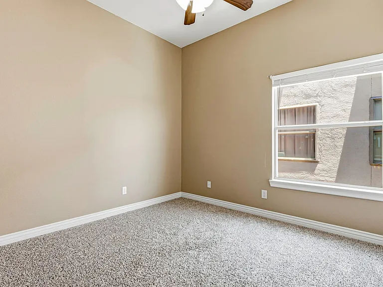 3727 Grand Bahamas Dr — Photo 31