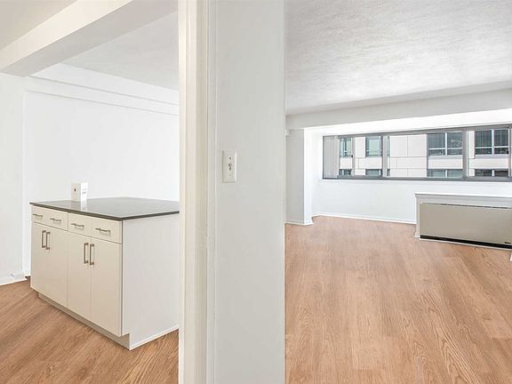 emerson-place-apartments-living-room