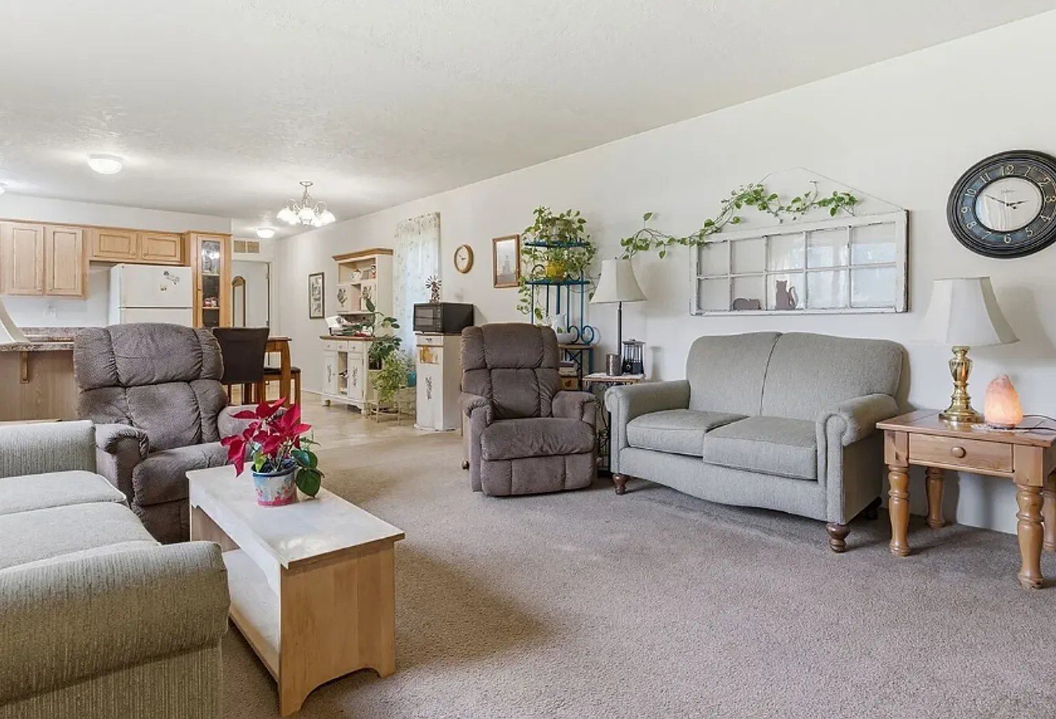 Rent $2050; 2 bed manufactured home — Photo 4