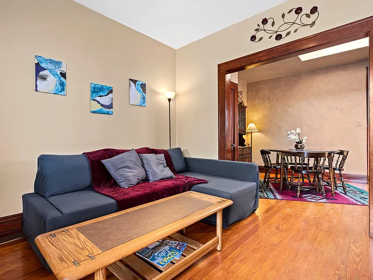 141 W Archer Pl — Photo 3