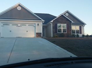 204 Penster Ct, Richlands, NC 28574