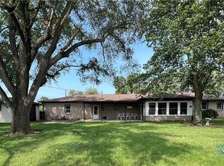 715 E Wayne St, Paulding, OH 45879