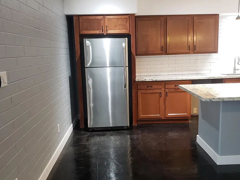 1605 W Colter St — Photo 15