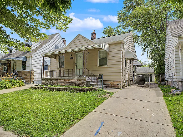 4580 Westland St — Photo 2