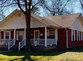 701 S 3rd St, Davis, OK 73030